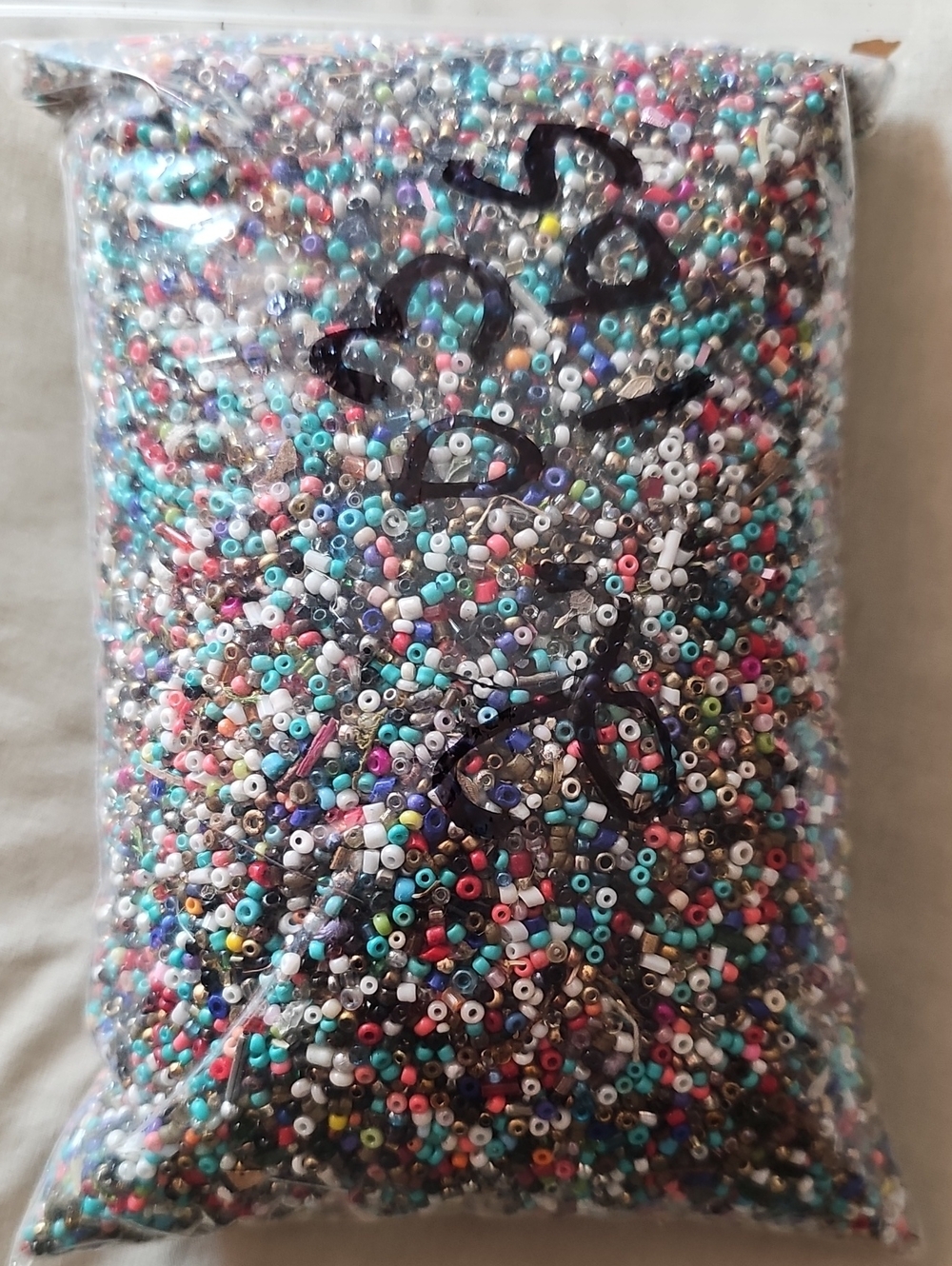 Multicolor Decorative Seed Beads Bag - Home Bedding Accent